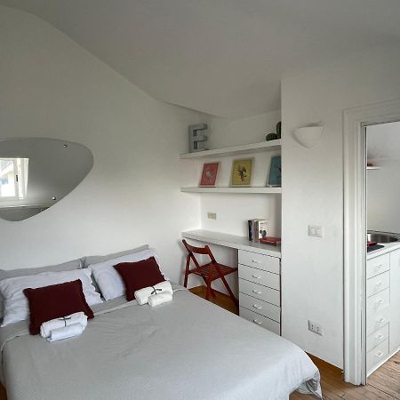 Tortona Tiny Attic Directly Connected To Duomo Apartman Milánó Kültér fotó