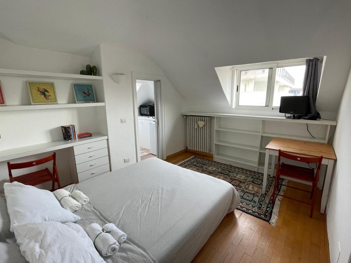 Tortona Tiny Attic Directly Connected To Duomo Apartman Milánó Kültér fotó